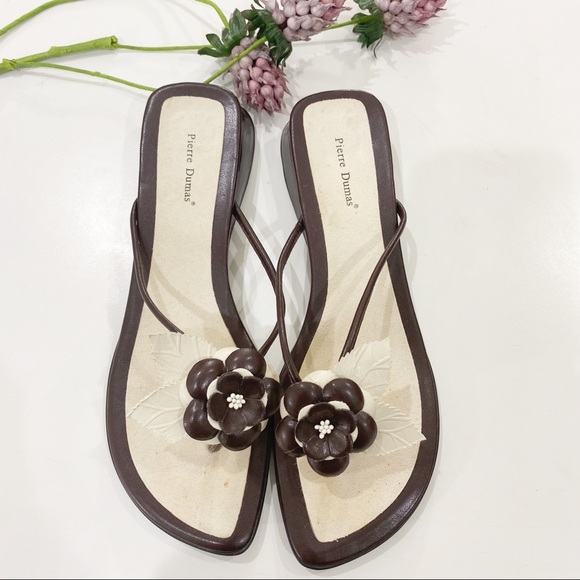 Pierre Dumas Shoes - PIERRE DUMAS Cream/Chocolate 3D Floral Slides Sandals Size 10
